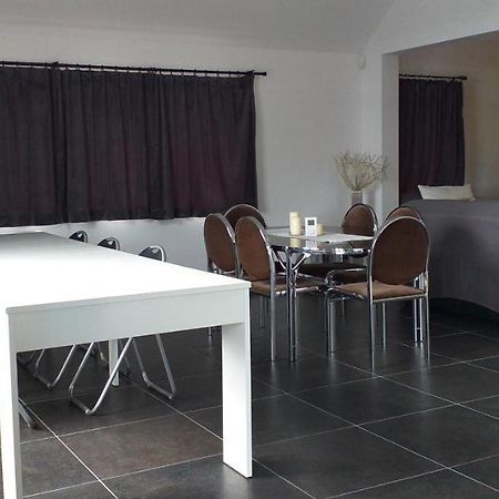 Chez Chantal - Appartement Privatif Yvoir Eksteriør billede