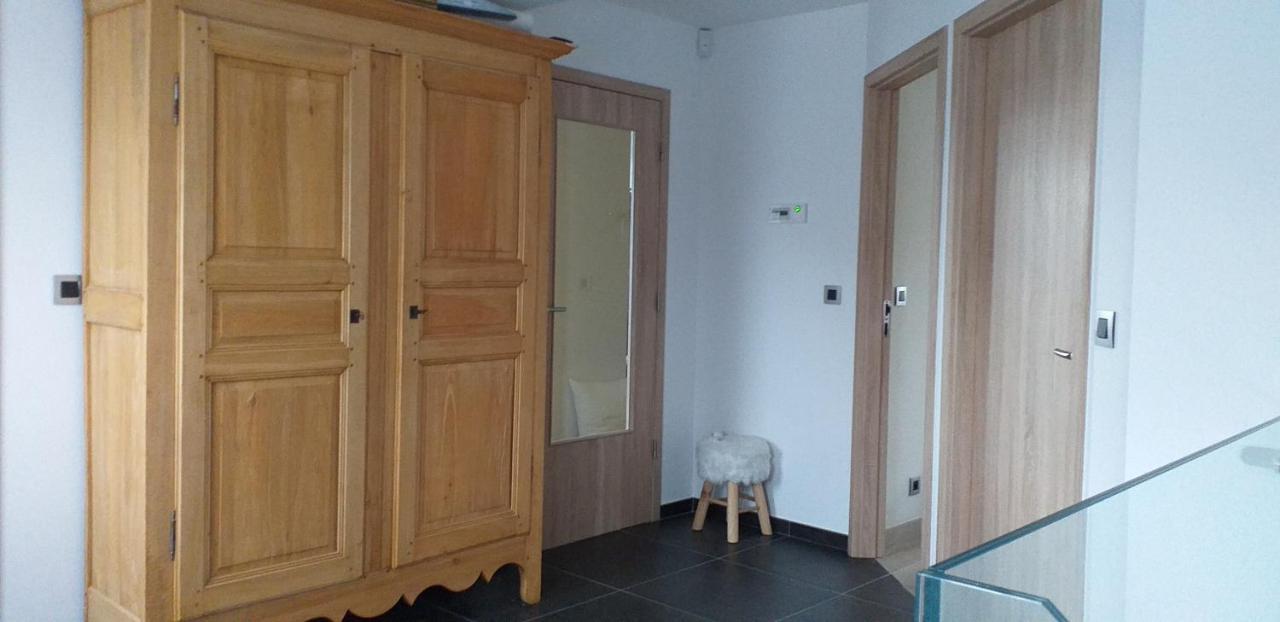 Chez Chantal - Appartement Privatif Yvoir Eksteriør billede